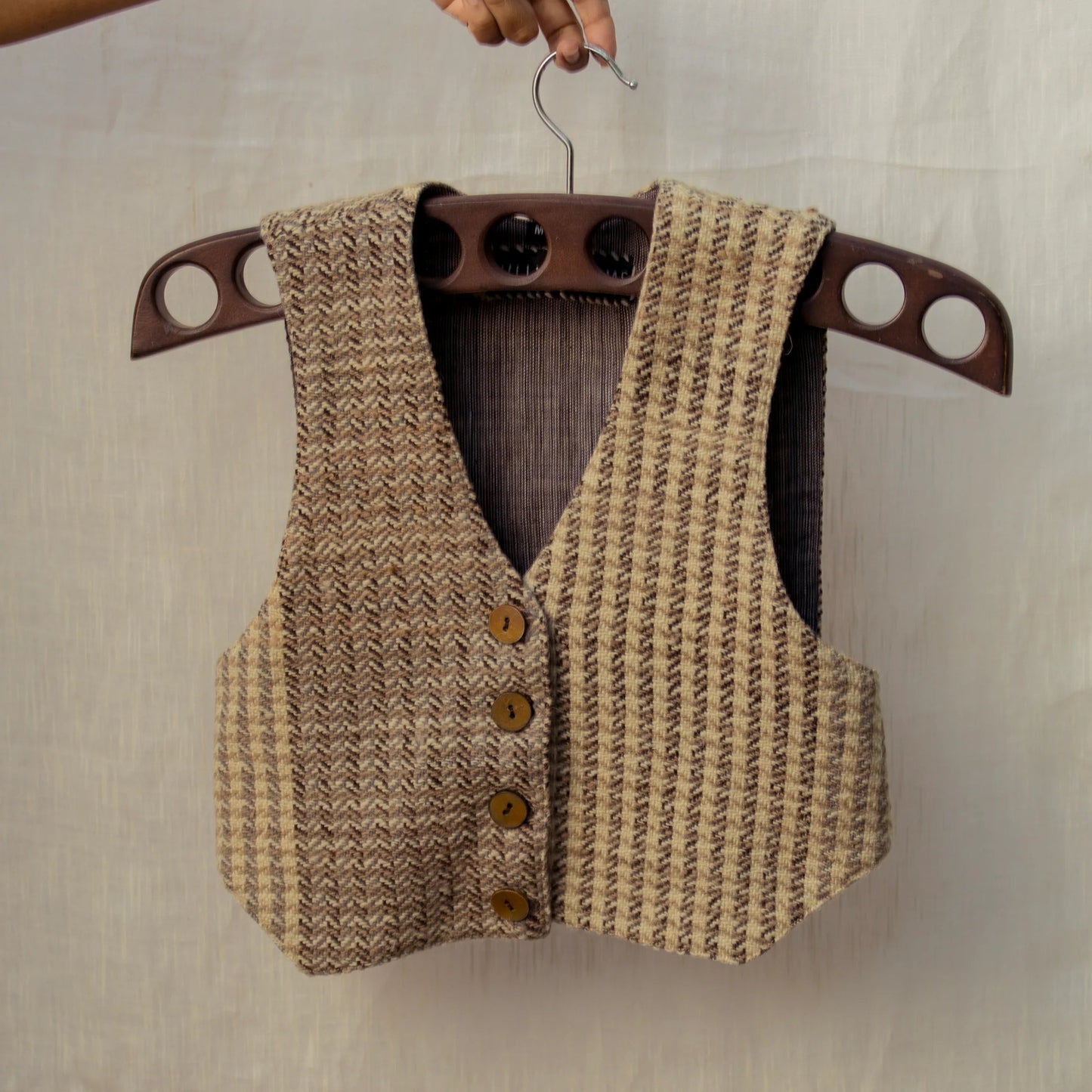 Nisha Subramaniam - Kullvi Whims