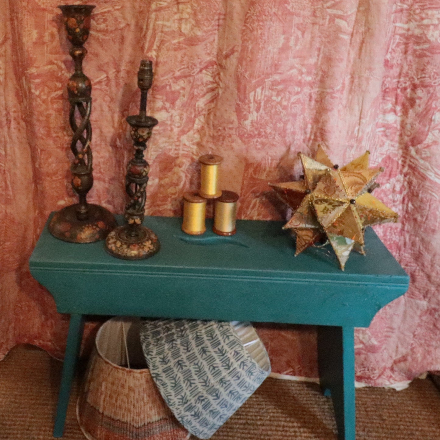 Julia Simpson - Étagère