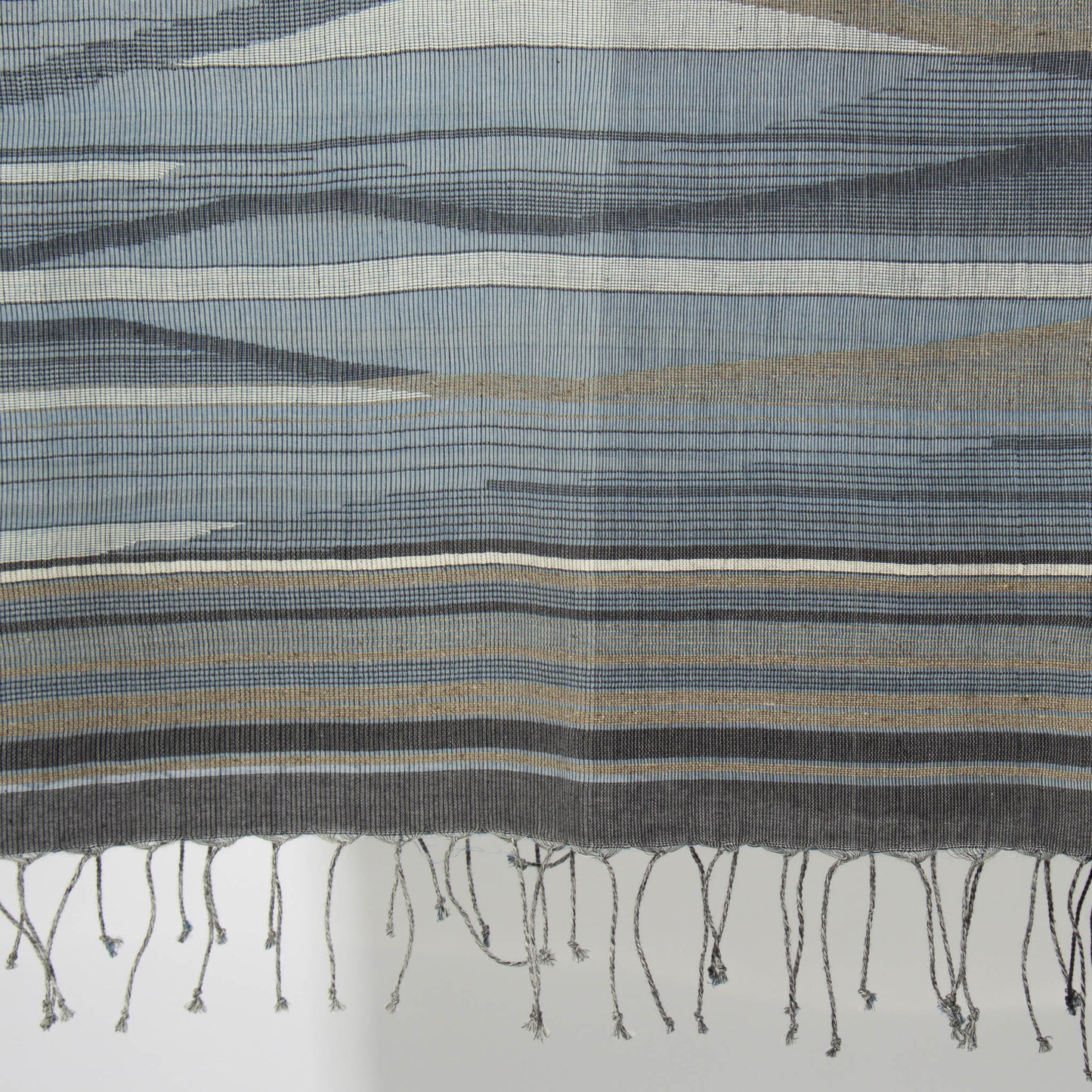 India, Karomi Crafts & Textile, Waves Crest Stole