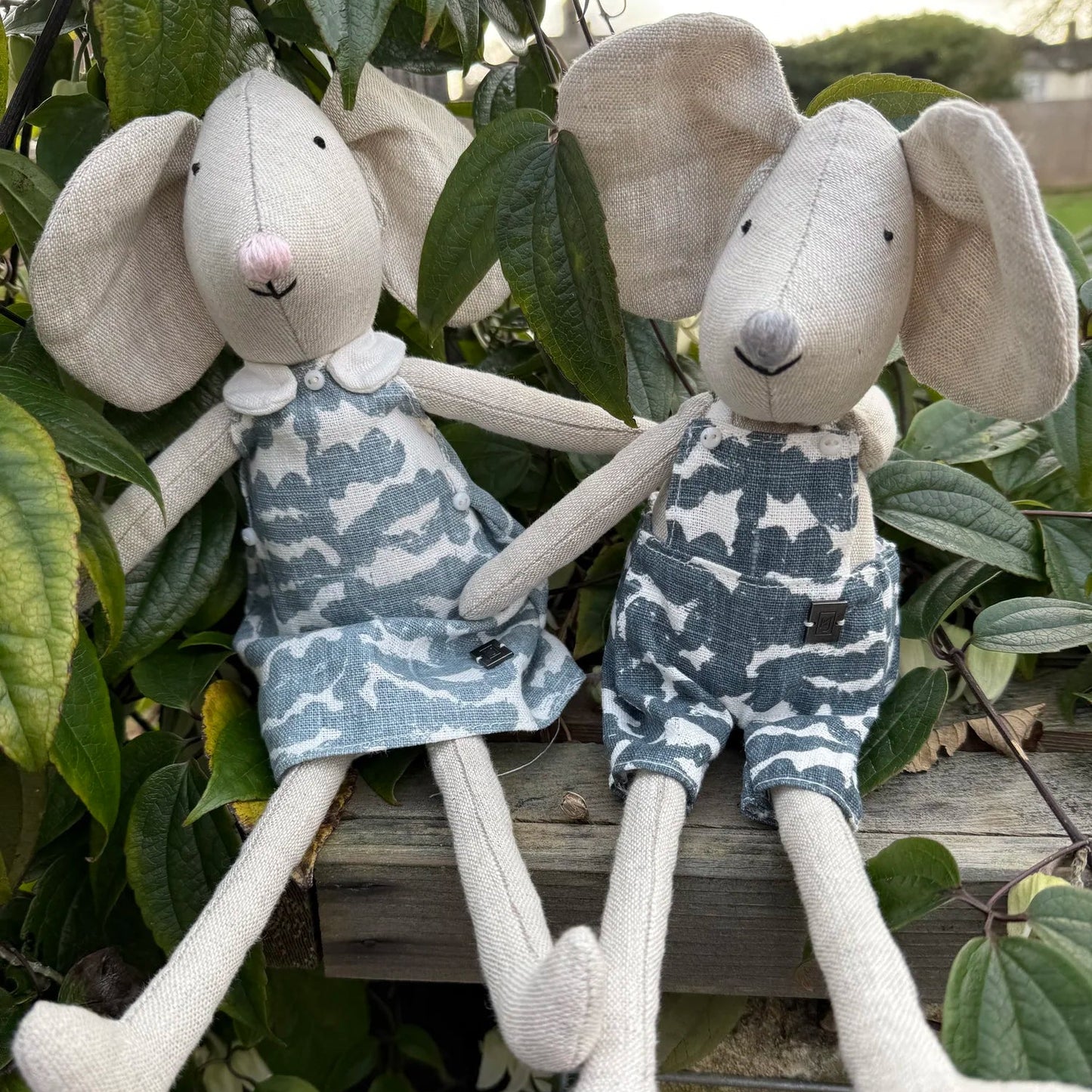 Nicola Cliffe - Madder Cutch & Co