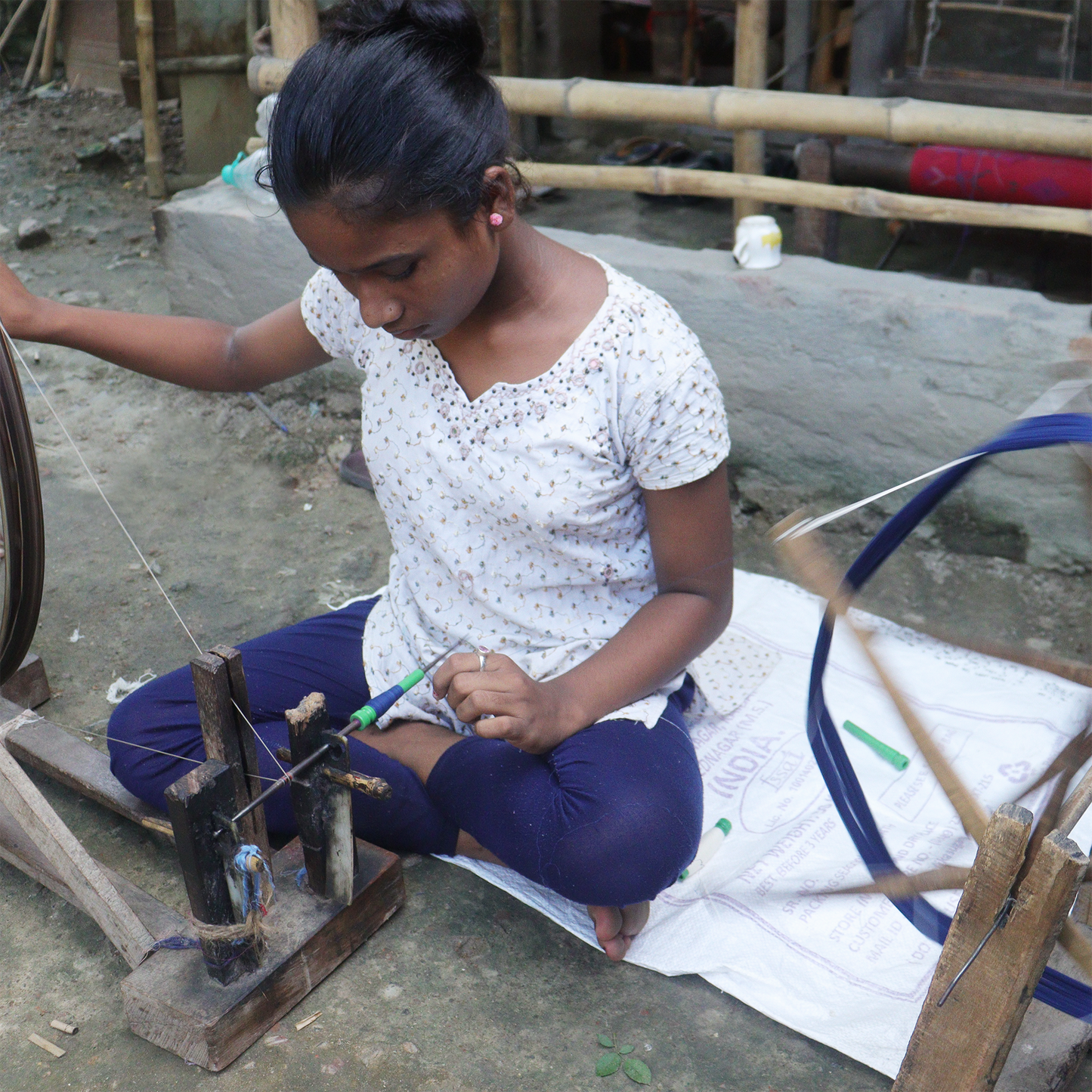 India, Karomi Crafts & Textiles, Weaving