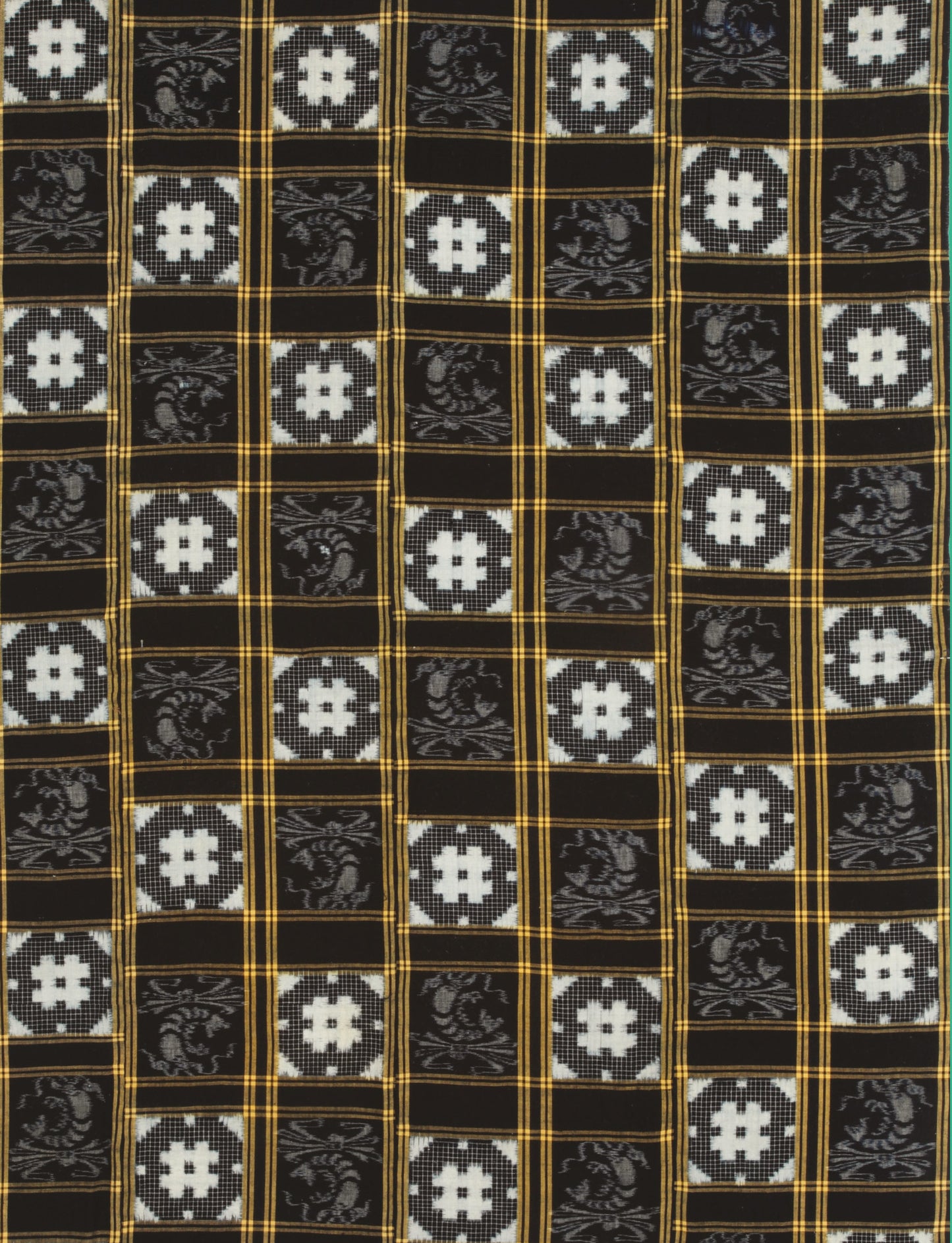 Global Ikat: Roots and Routes of a Textile Technique, Rosemary Crill