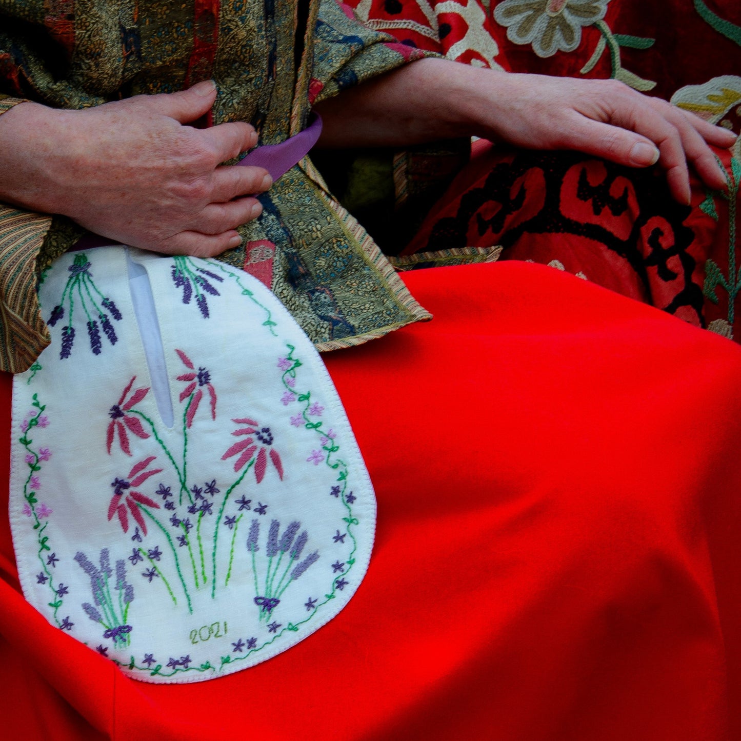 Wednesday 3 September, 10-4 p.m.: Workshop: Make a Historically Inspired Pocket with Melissa Jo Smith and designer Rebecca Cole from Illuminated Arts