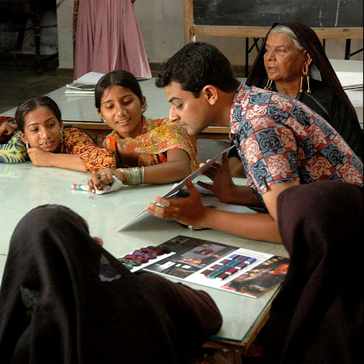Wednesday 23 September, 11-4 p.m.: Talks, Demonstrations, and Pop Up, India Trunk with Ruth Clifford, Lokesh Ghai, Judy Frater, Carry Somers and artisans and designers from India