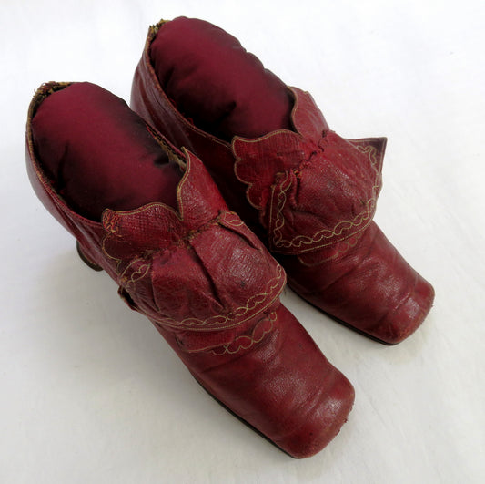 Thursday 17 September, 2-5 p.m.: Tour,The Lightfoot Textile Archives and African Art Gallery with Janie Lightfoot