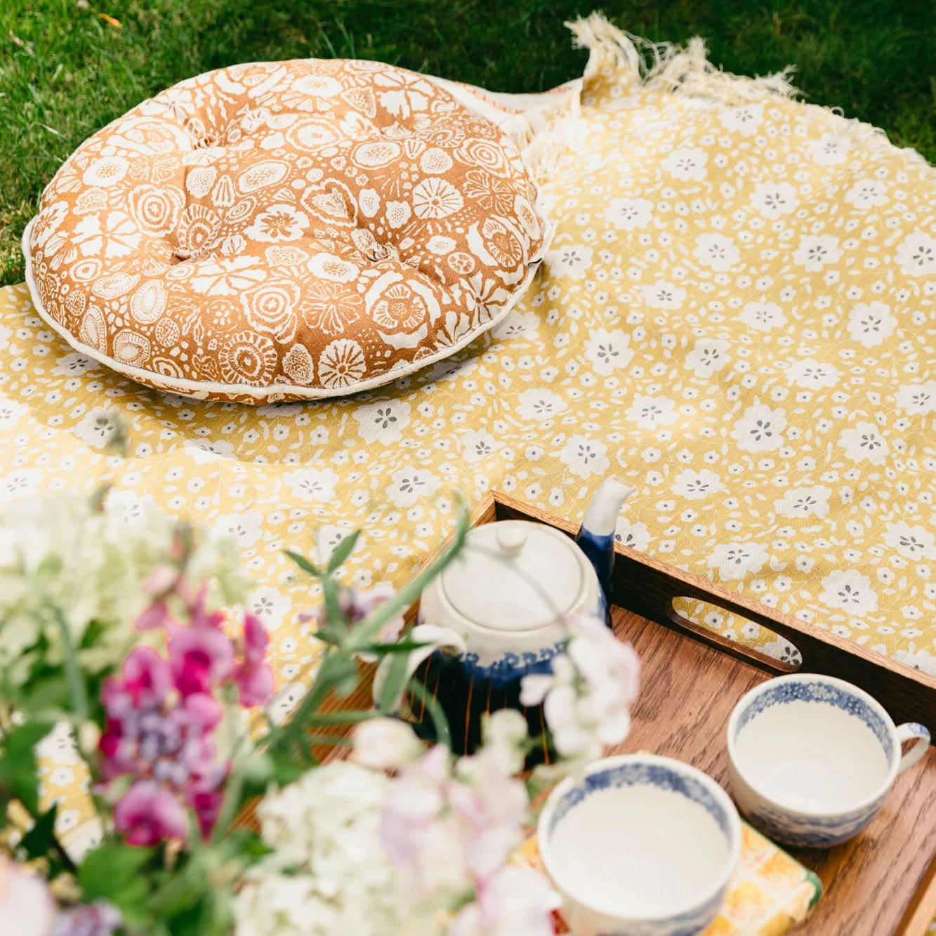 Nicola Cliffe - Madder Cutch & Co