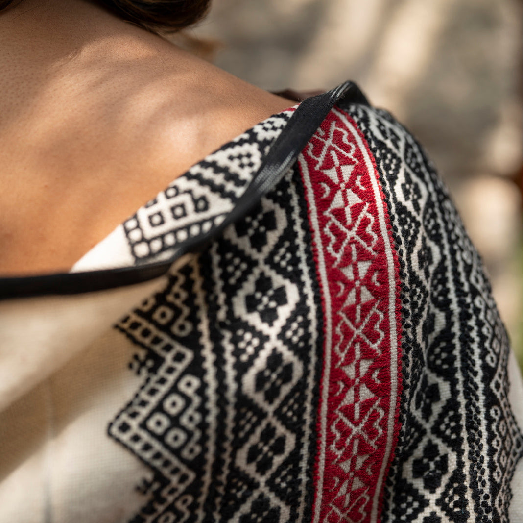 Sunday 20 September, 10.30-12 p.m. BST: Online Talk, Screening & Demonstration, The Art of the Toda: Thread and Touch with Coonoor & Co