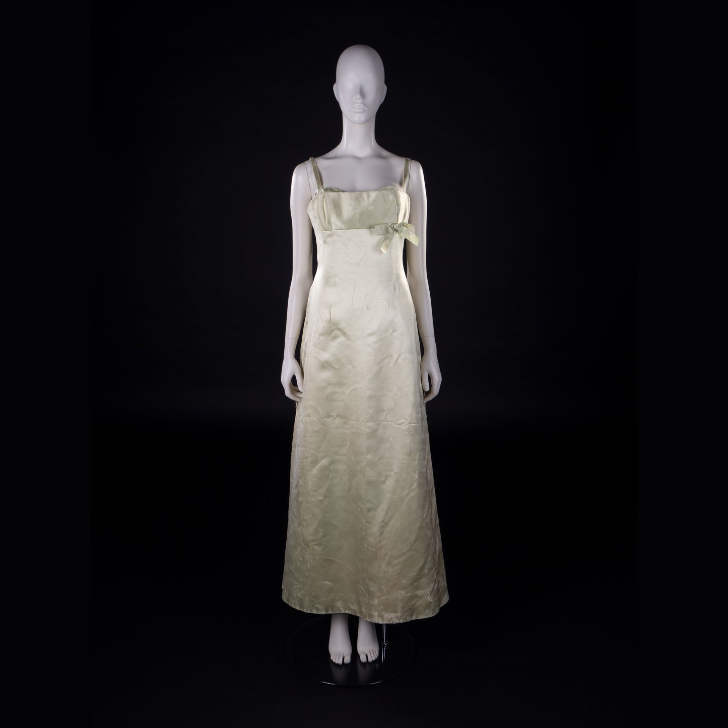 Tuesday 8 September 2-3 p.m.: Tour: Dress History Teaching Collection at Brighton University with Lou Taylor