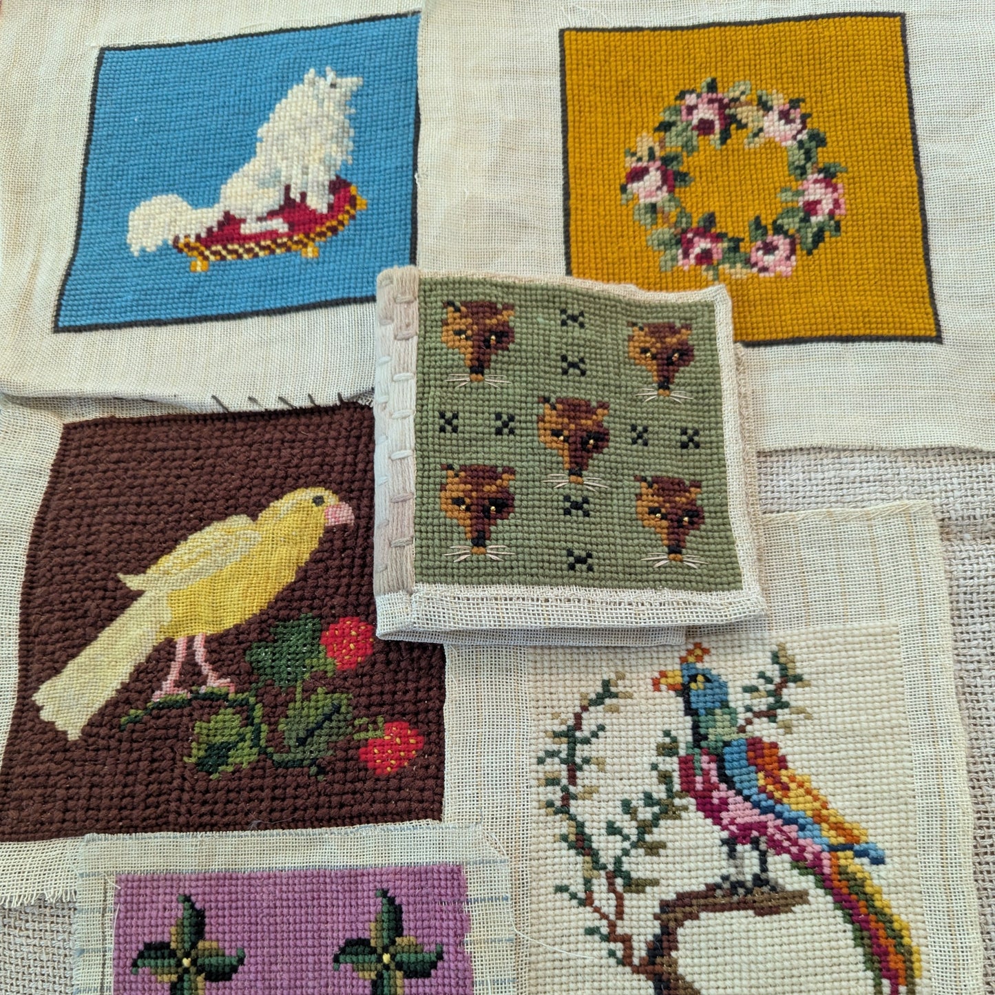 Julia Simpson - Étagère