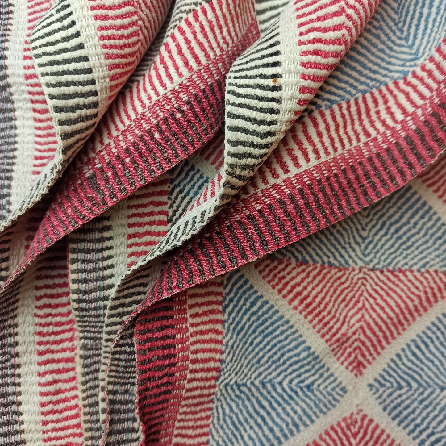 Tanya Burne - The Running Stitches