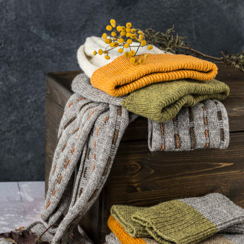 Ria Burns Knitwear and Natural Dyes