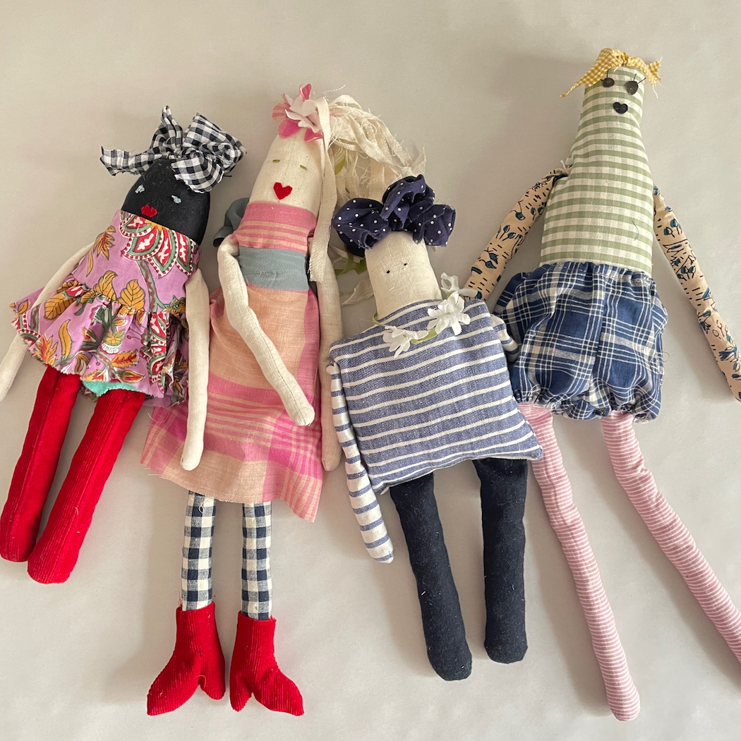 Sunday 25 February 2024,  Ragdolls to celebrate Mother's Day with Jackie Parsons of Scobel clothing