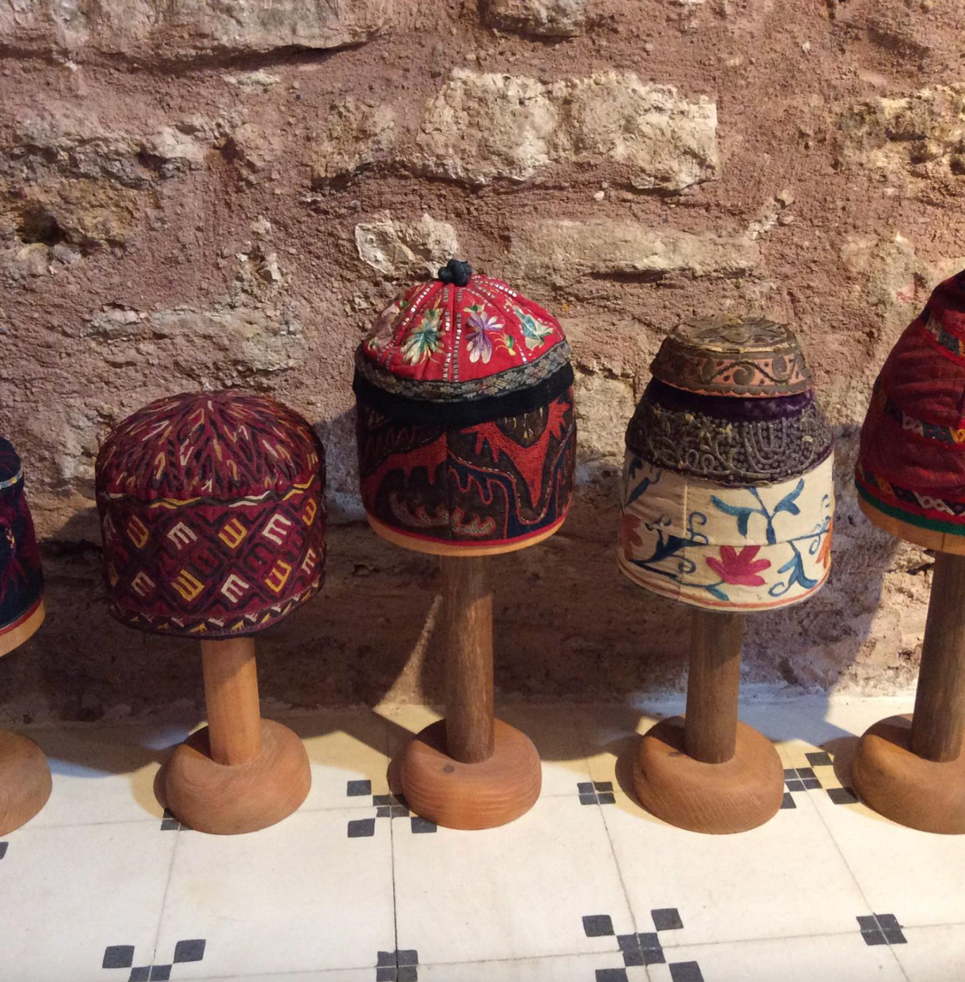 Anne Hildyard - Treasures from the Silk Road