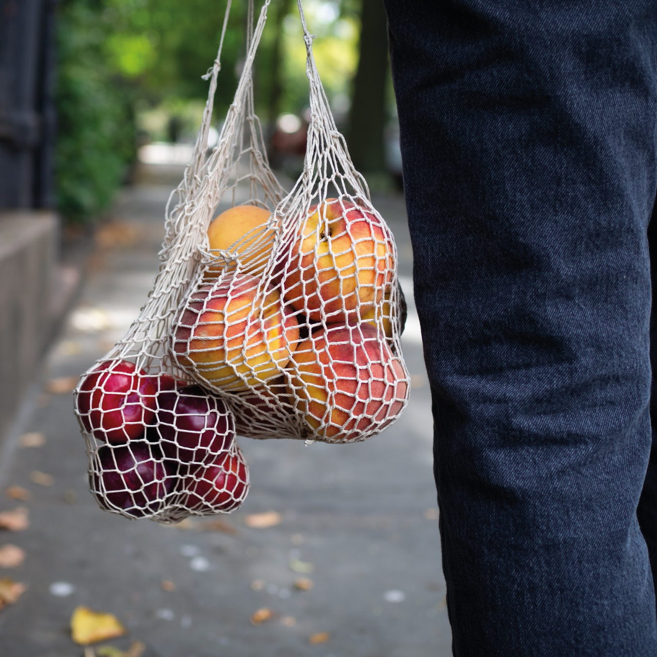 How to Make a Simple String Bag with Erin Boyle and Rose Pearlman