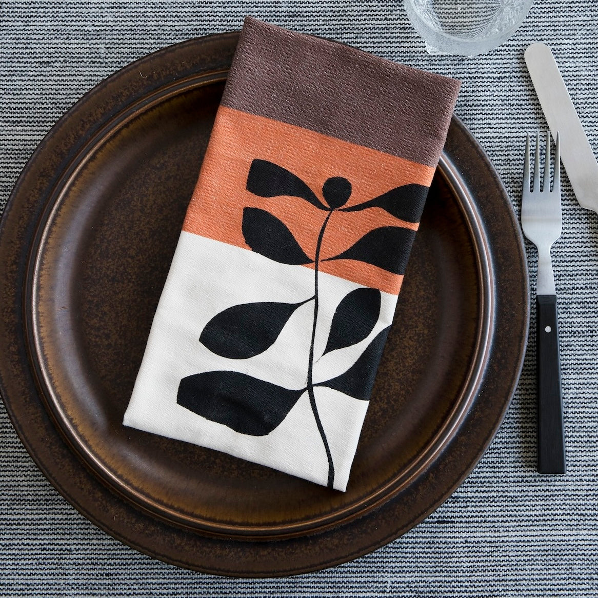 Saturday 26 September, 2-5 p.m. (BST): Online Workshop, Stencil New Designs on Revived Fabric with Lotta Jansdotter