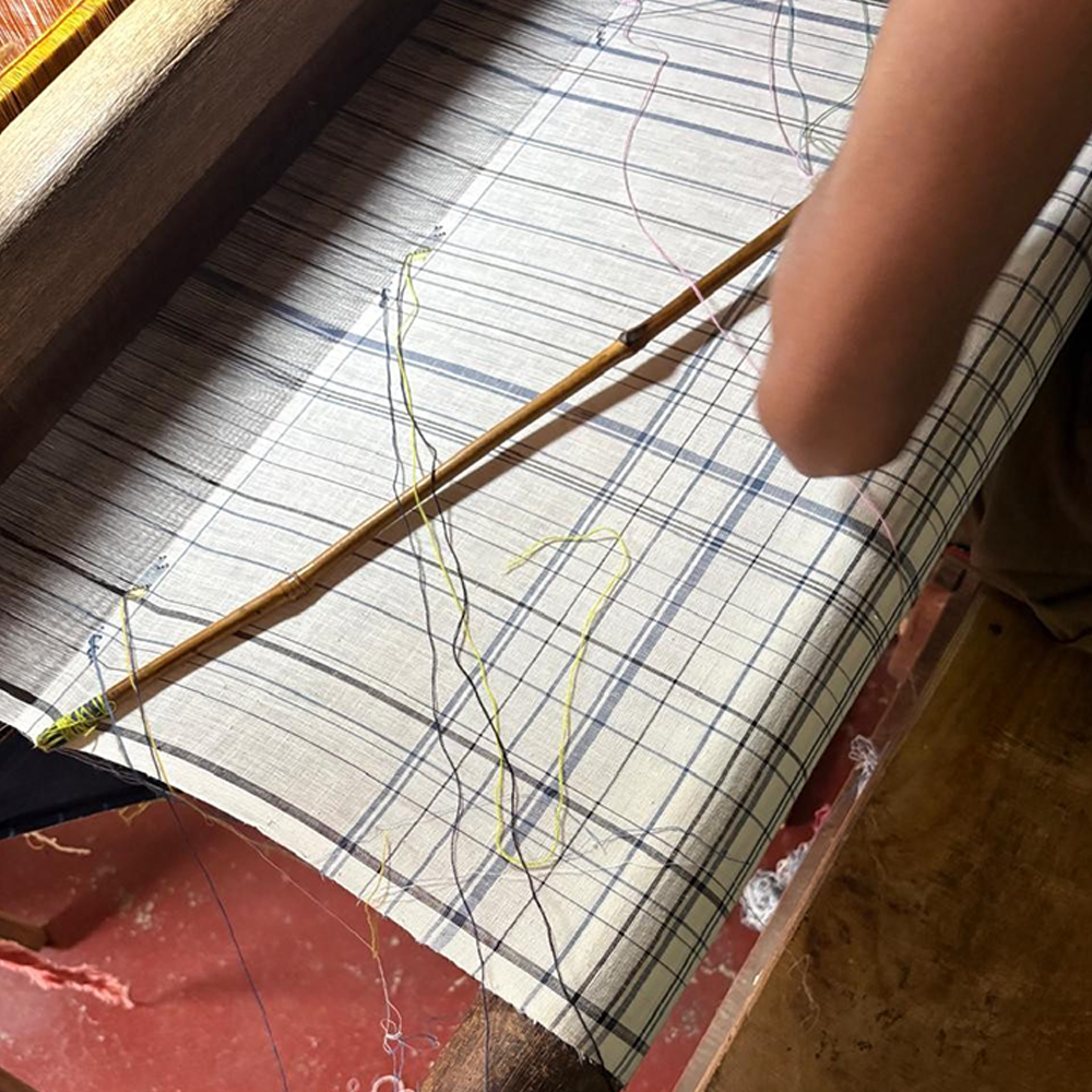 India, Maku, Handmade Clothing