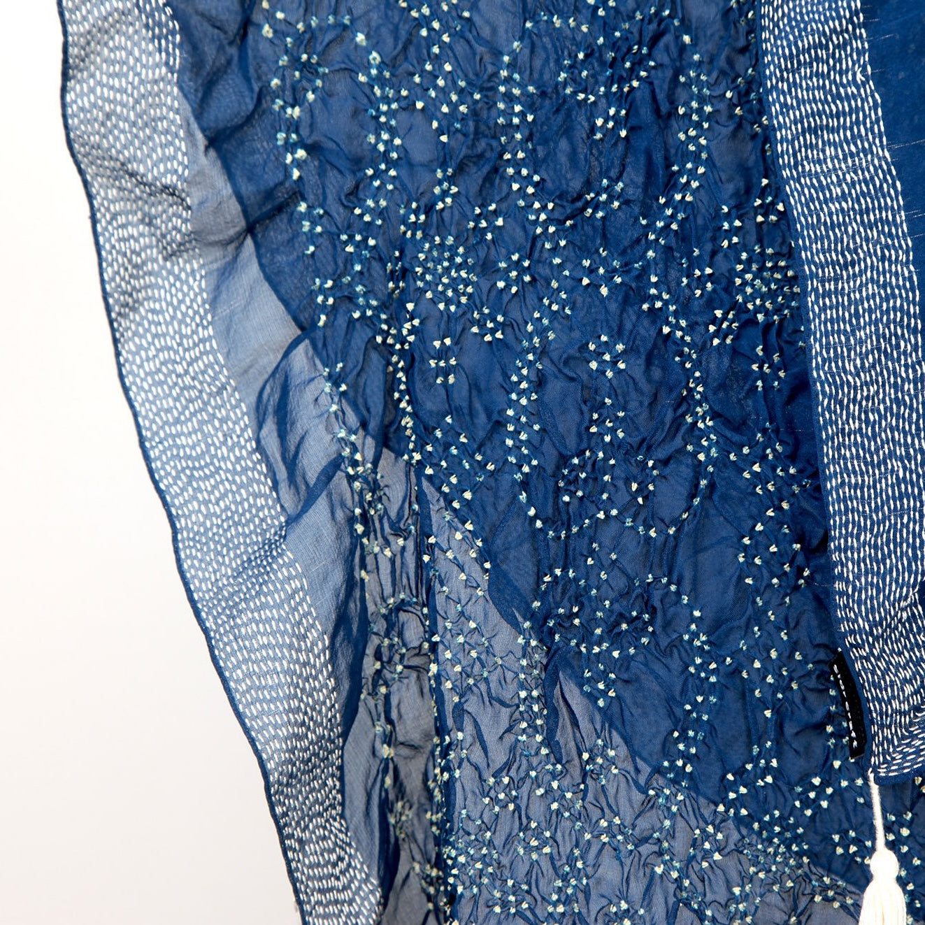 Sunday 27 September, 3 - 4 p.m.: Talk, Threads of Tradition: The Living Art of Bandhani by Abdullah Khatri - SIDR Craft