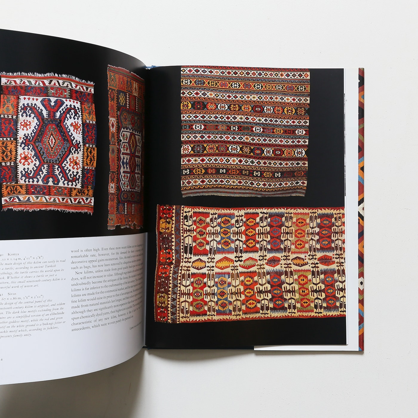 Kilim: The Complete Guide, Alastair Hull, Jose Luczyc-Wyhowska