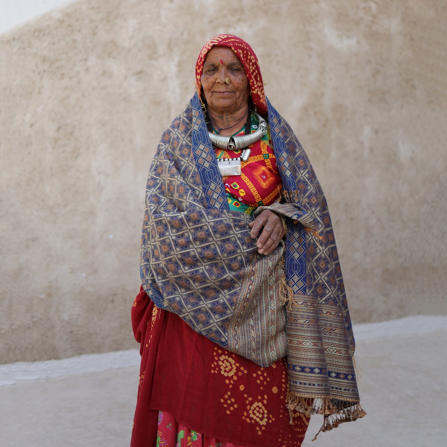 India, Vankar Vishram Valji Weaving, Stole Handwoven in Cotton Mulberry Silk