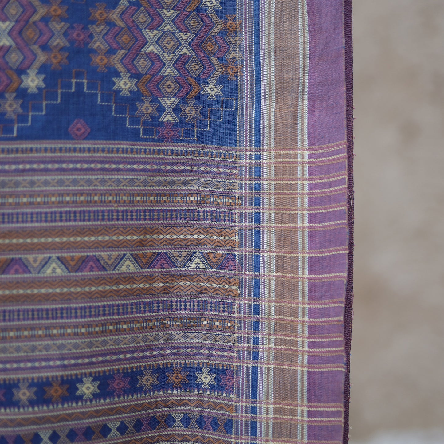 India, Vankar Vishram Valji Weaving, Shawl Handwoven in Cotton Yarns