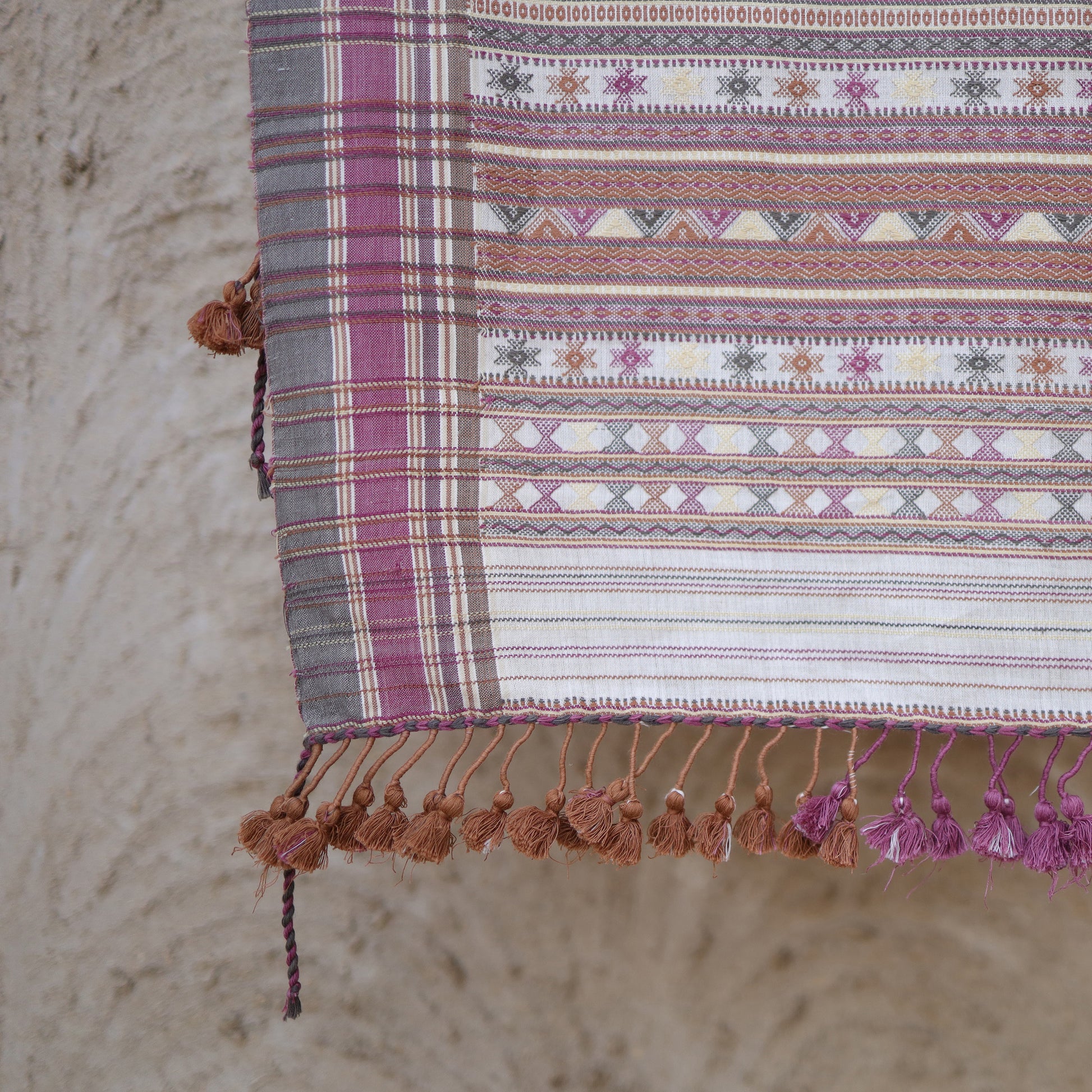 India, Vankar Vishram Valji Weaving / Shamji Vankar Vishram Valji, Handweaving