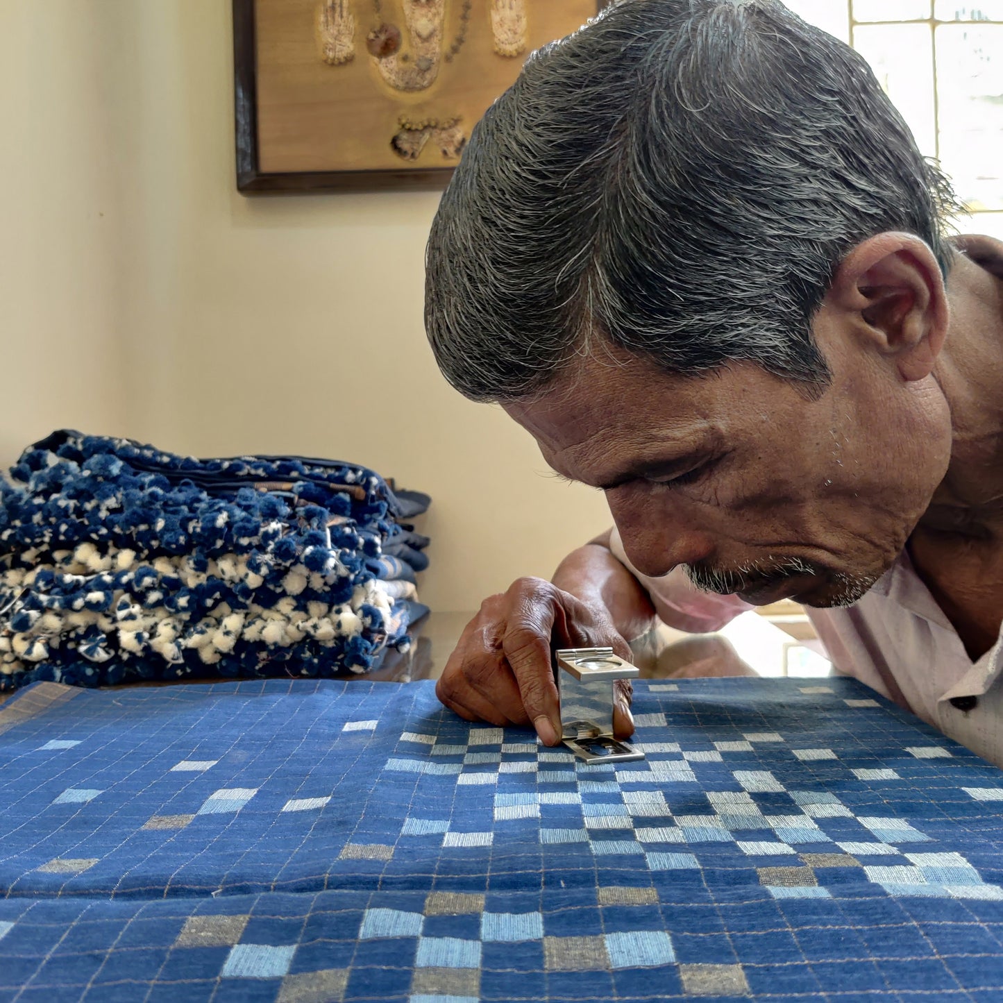 India, Karomi Crafts & Textiles, Weaving