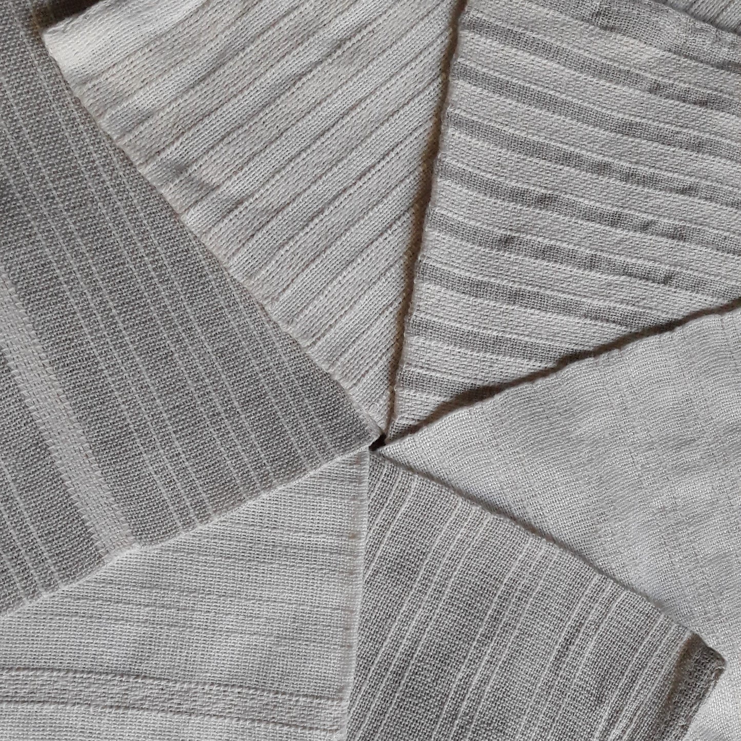 Hungary, Zsuzsa Zsigmond, Linen napkin set with original stripe rhythm from Sárköz region