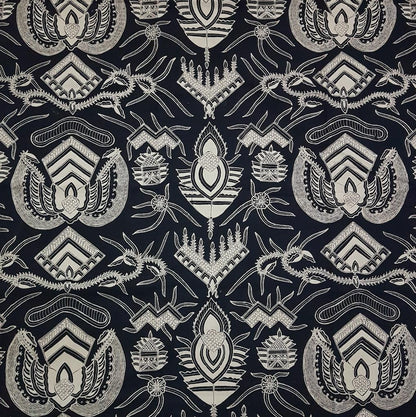 Resist Dyeing with Yoshiko Iwamoto Wada, Sang Made Erass Taman and Abduljabbar Khatri