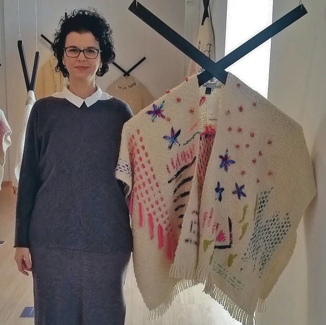Uruguay, Manos de Uruguay / Ana de Prado, Knitting & Weaving