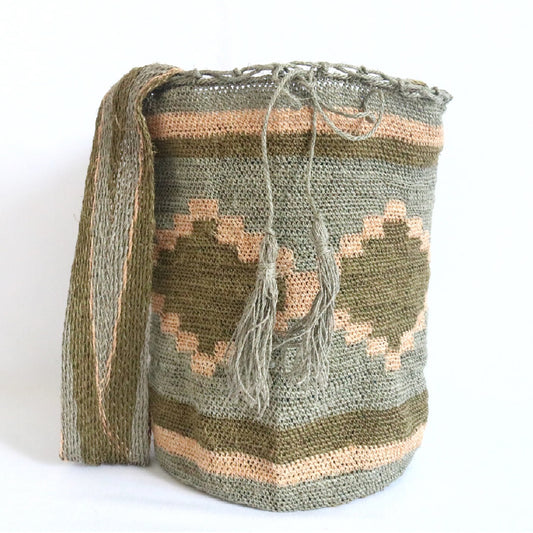 Colombia, Artesanías Kankuamas, Rombos Backpack