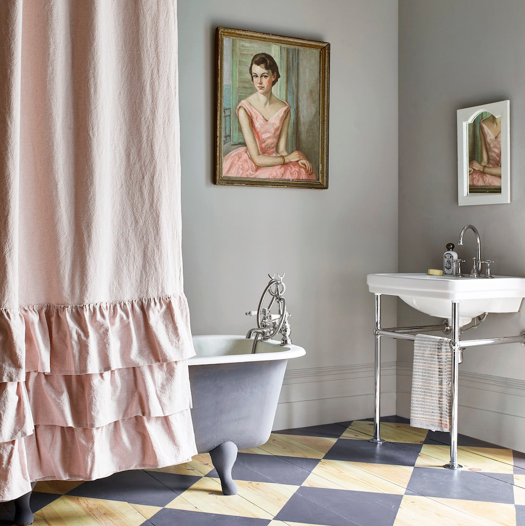 Charleston Farmhouse with Annie Sloan, Molly Mahon and Darren Clarke
