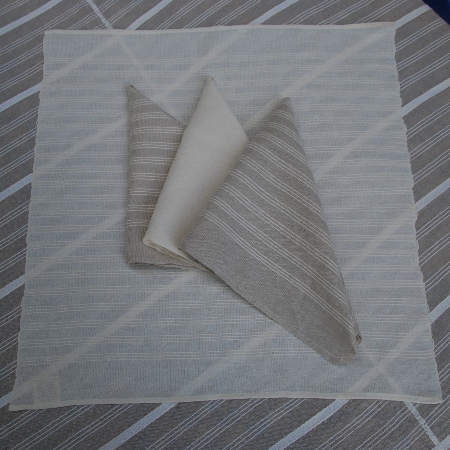 Hungary, Zsuzsa Zsigmond, Linen napkin set with original stripe rhythm from Sárköz region