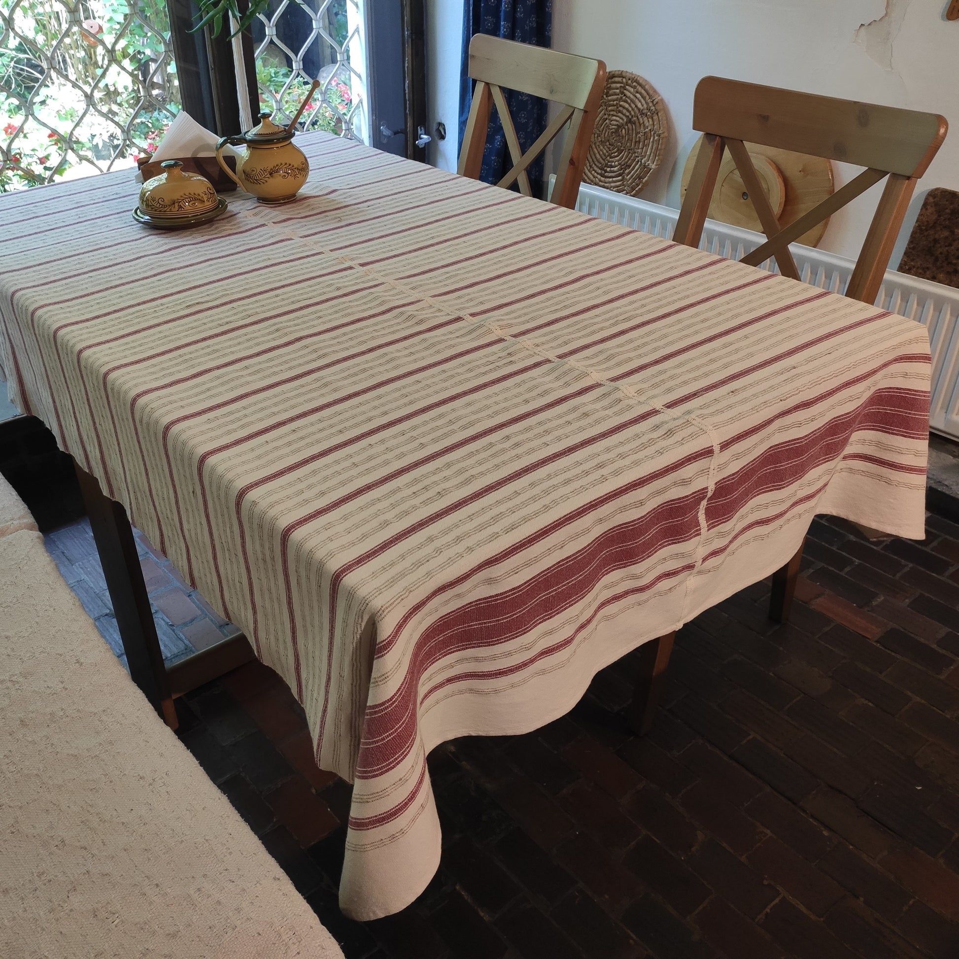Hungary, Zsuzsa Zsigmond, Tablecloth with Hungarian motif from Transylvania
