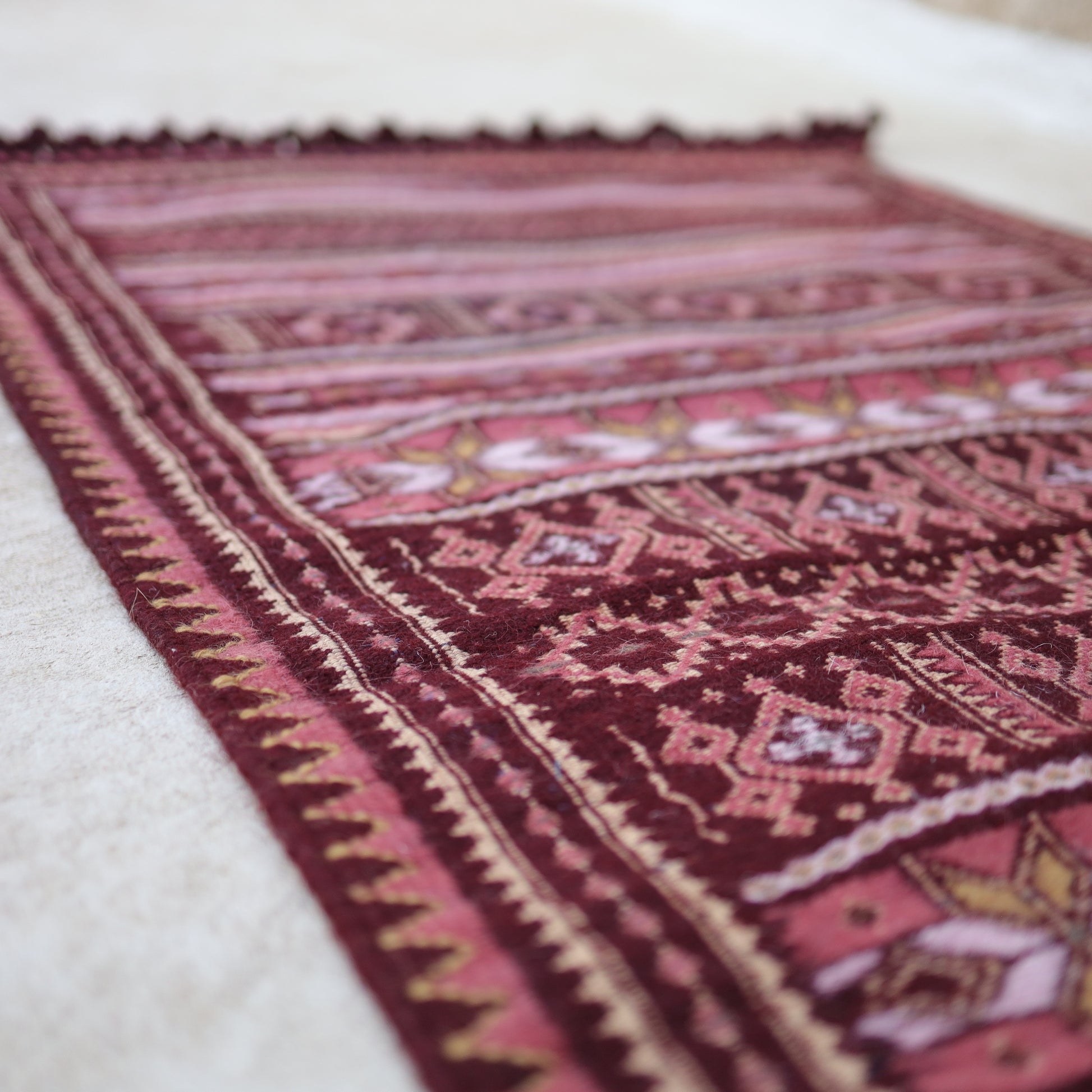 India, Vankar Vishram Valji Weaving / Shamji Vankar Vishram Valji, Handweaving
