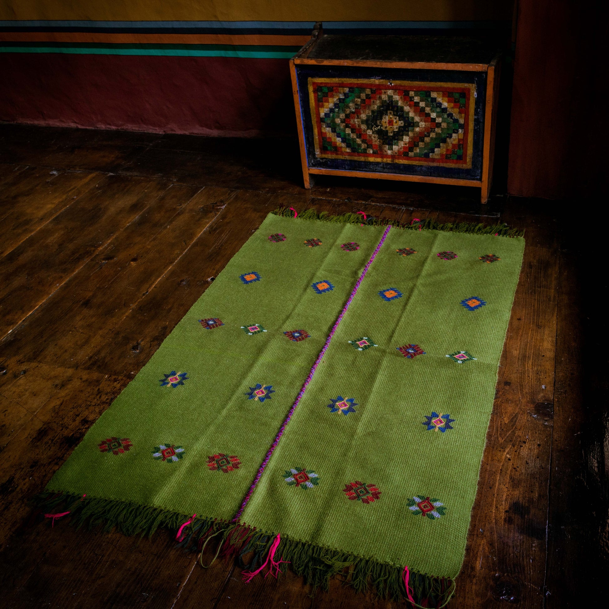 Bhutan, Yarn & Yathra House, Weaving