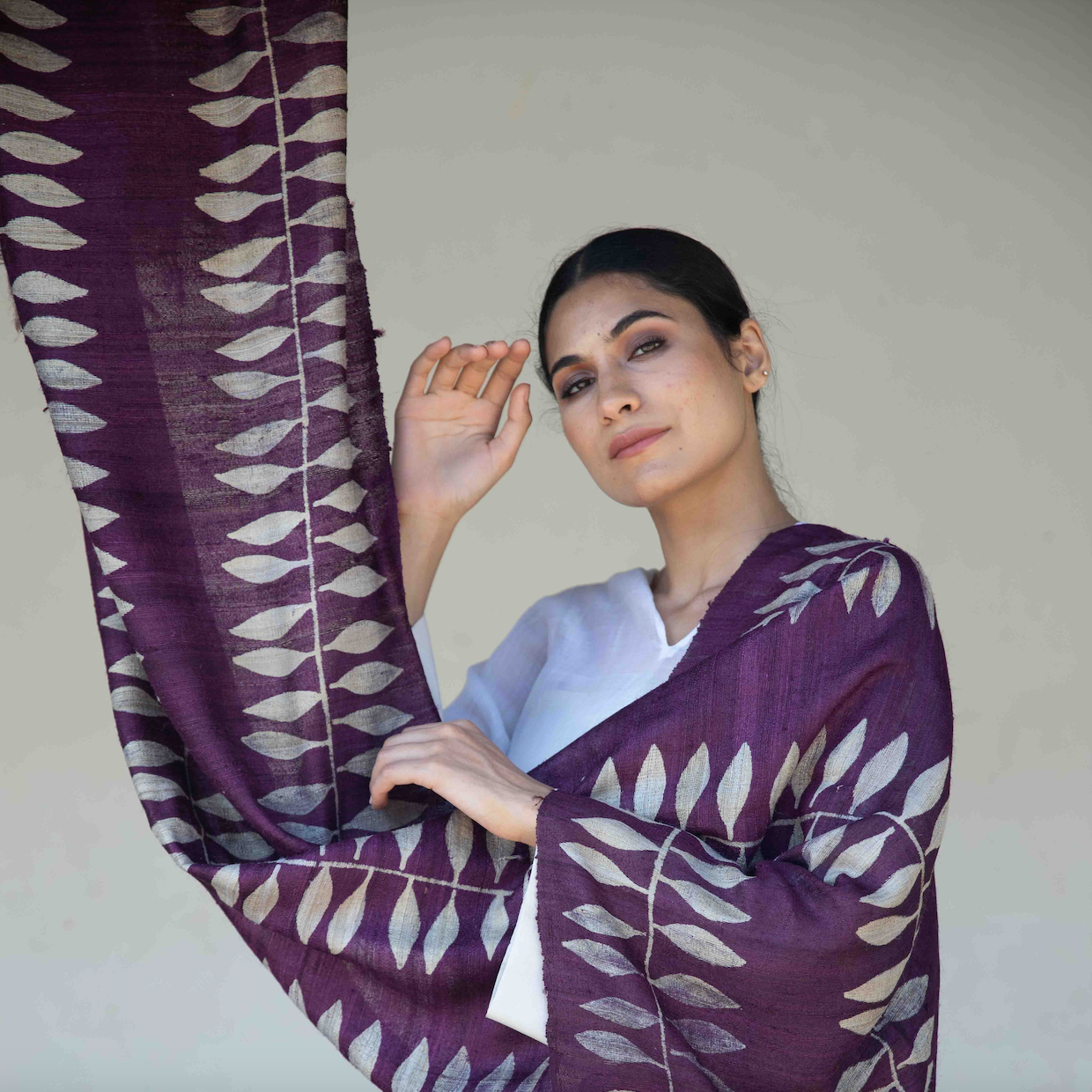 India, Aeshaane, The ‘Chota Alu’ Tussar Peace Silk Scarf