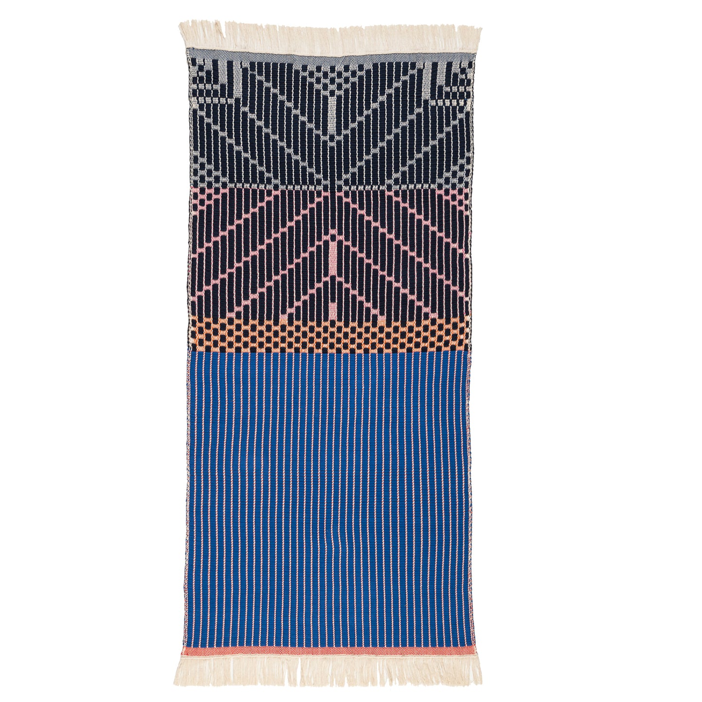 Hungary, Dreaming Threads / Eszter Révész, Weaving