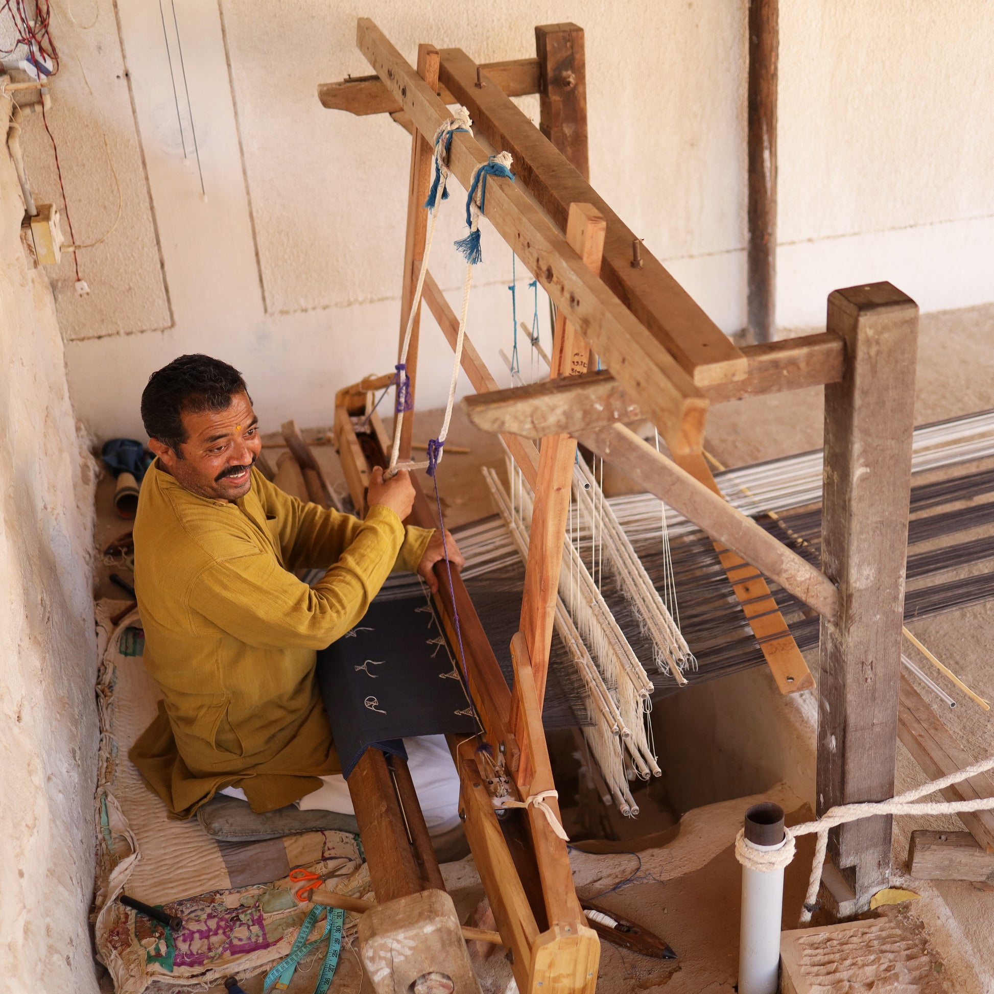 India, Vankar Vishram Valji Weaving / Shamji Vankar Vishram Valji, Handweaving
